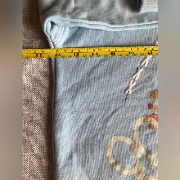 LG Disney Cinderella Sewing Mice Hoodie - Picture 10 of 13